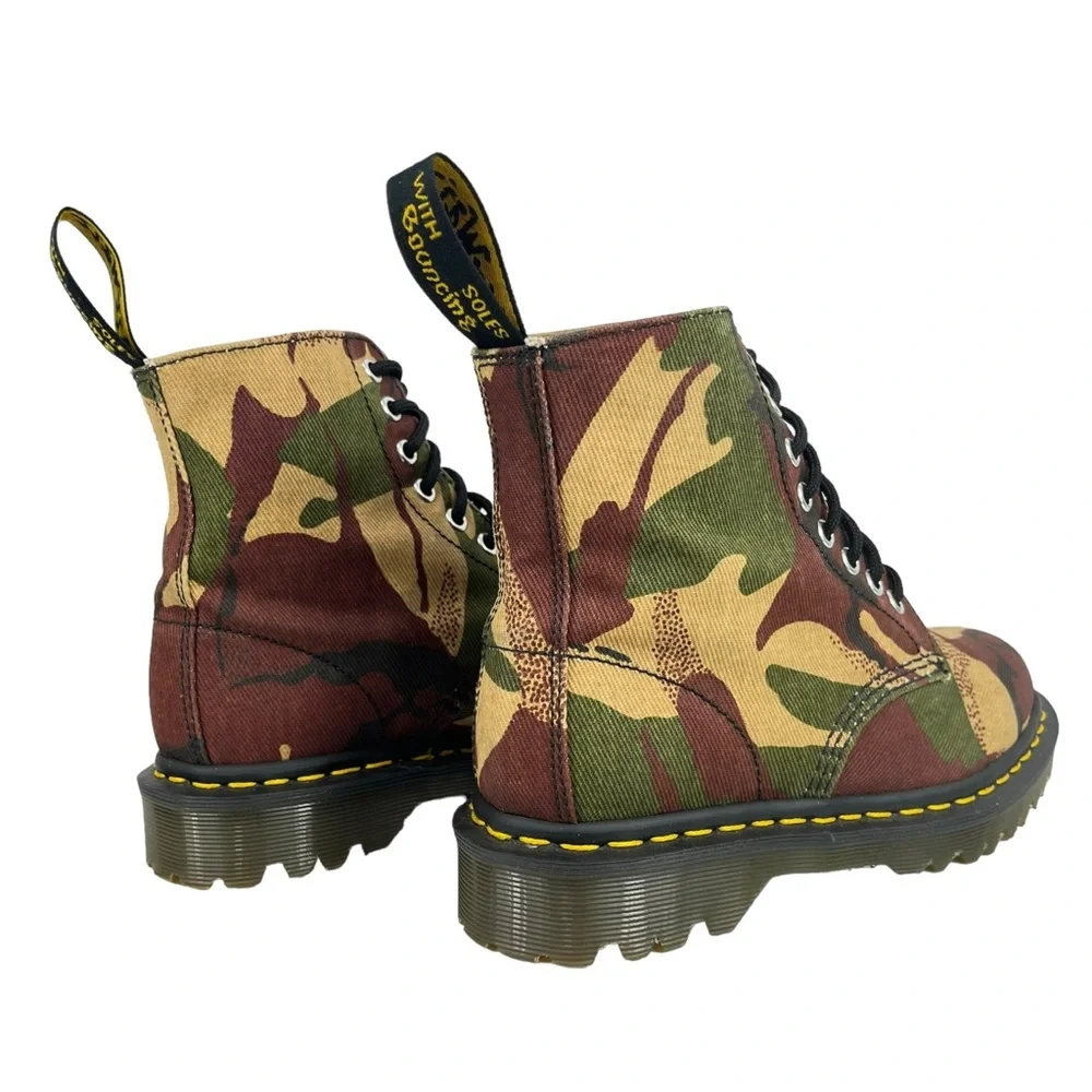 Dr. Martens Men 5 Women‎ 6 Camo Lickwax Canvas Lace Up Boots Made in England